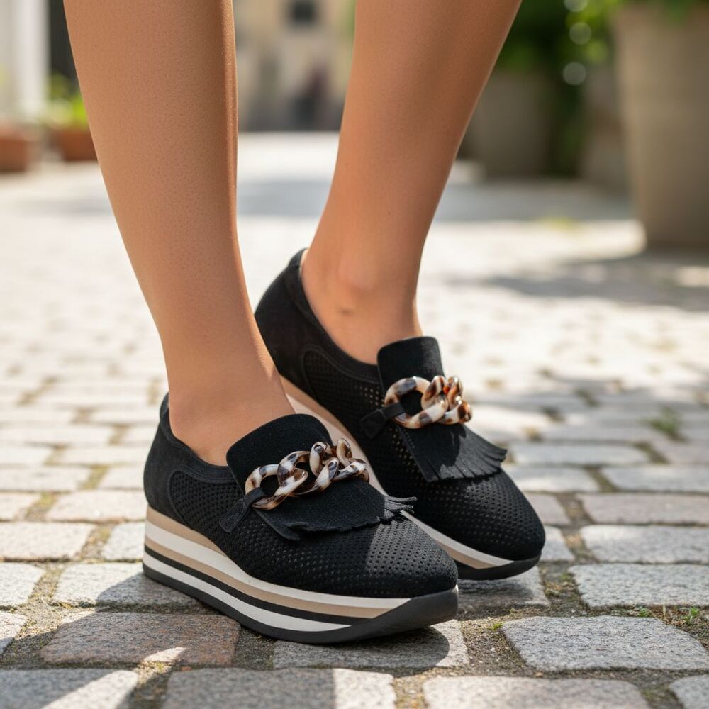 Softwaves Cadie Womens 41/US 10 Kiltie Platform Loafers Black Suede